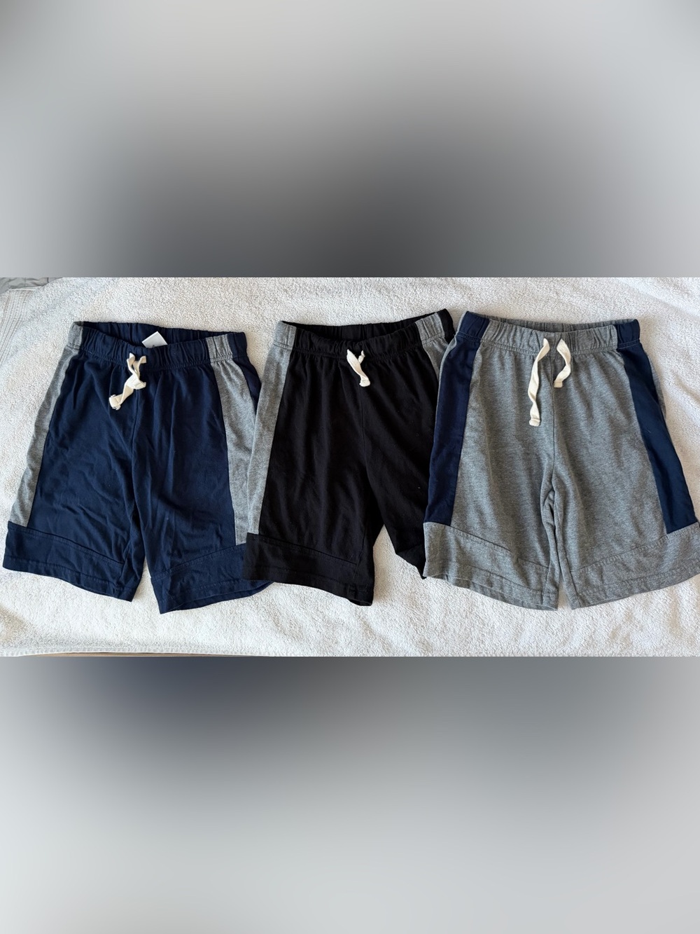The Children's Place Boys Navy Gray and Black Athletic Shorts 3-Pack - size 7/8